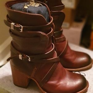 Free bird boots Baker cognac size 8